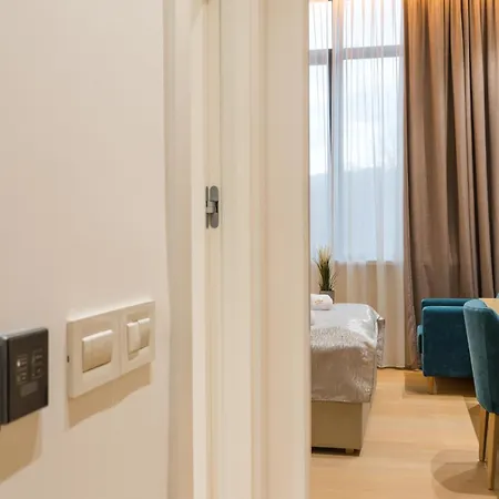 Zepterme Luxury & By