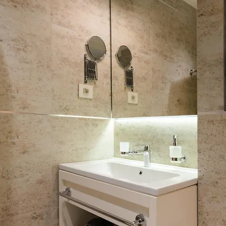 Zepterme Luxury & By شقة *