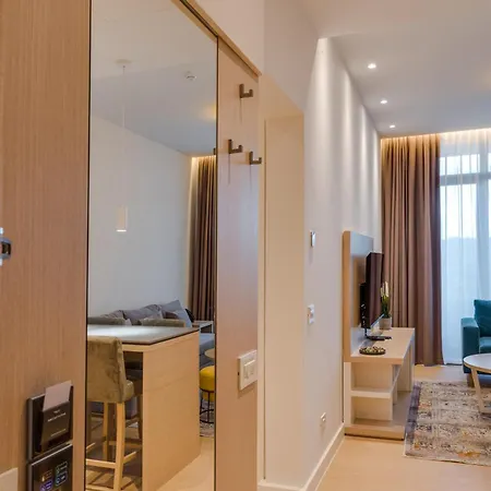 Zepterme Luxury & By *