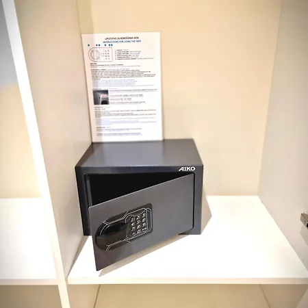 Zepterme Luxury & By *